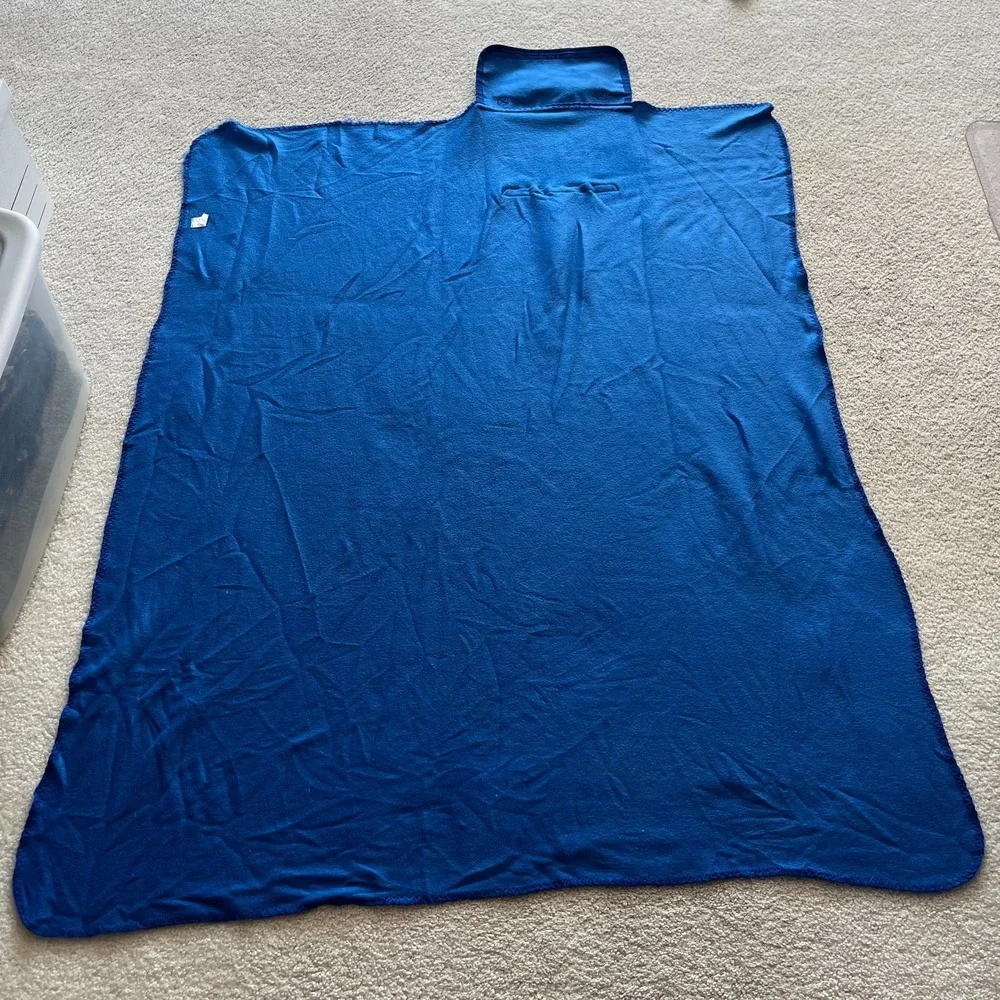 Children's Wisconsin Fleece Travel Blanket Blue Roll Up Picnic Stadium Outdoor